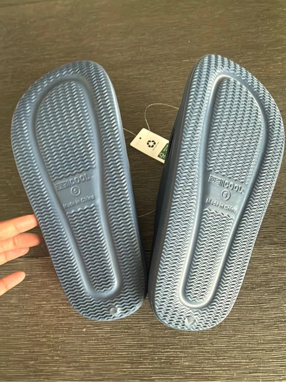 32 Degrees Unisex Cushion Slides Size Small  (w 6-7 / m 4-5) - Picture 3 of 5